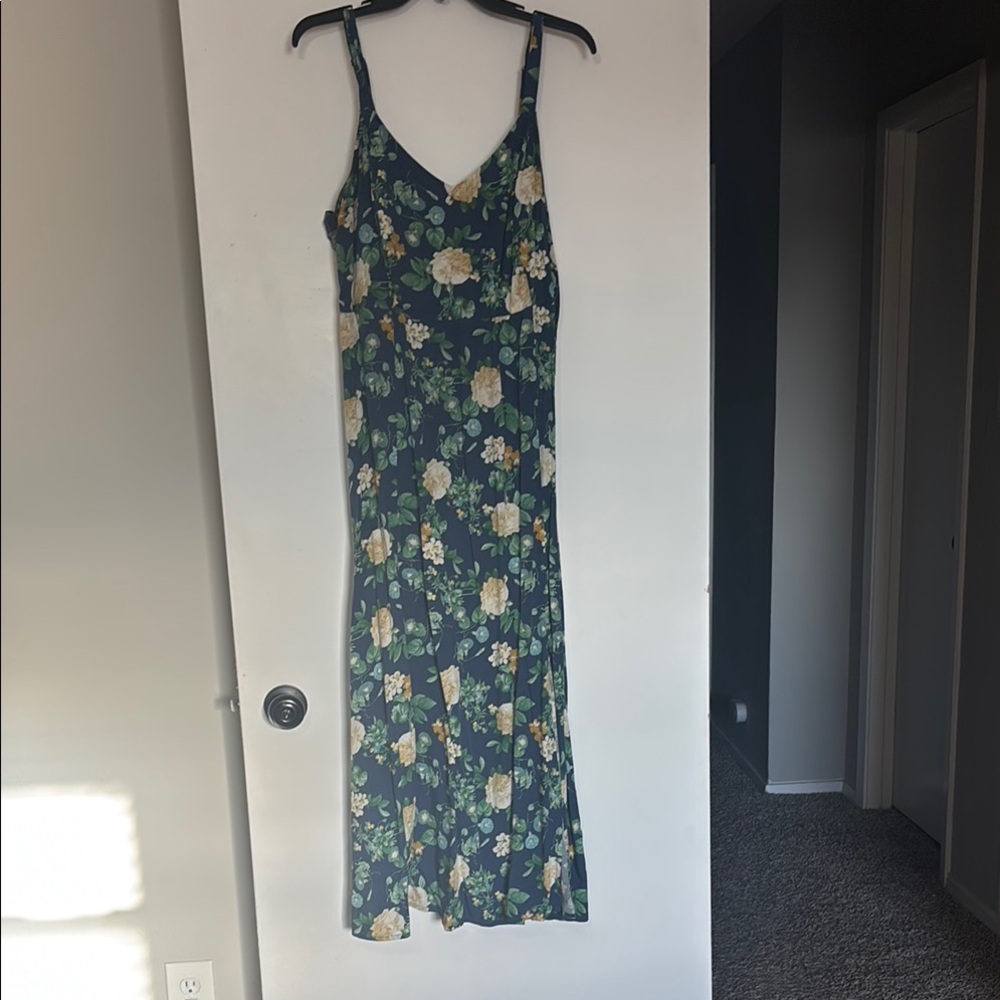 Old Navy Green Slip Maxi Dress Spaghetti Strap Casual